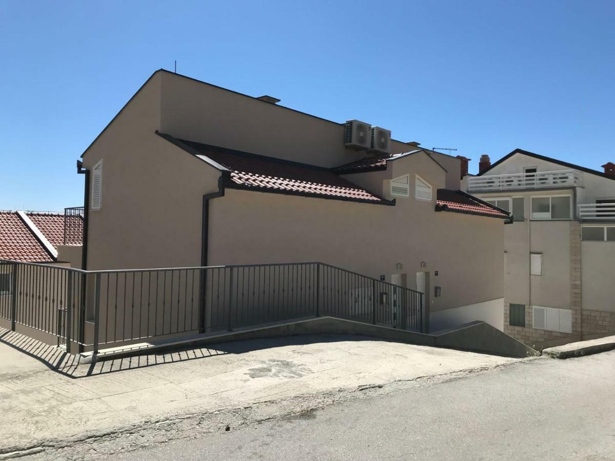 Sima Apartment Baska Voda Exterior photo